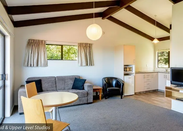 Unit 5 Kaiteri Apartments And Holiday Homes